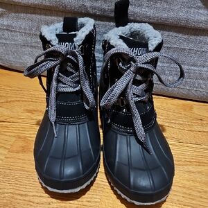 Khombu Black Sophia Boots sz 7